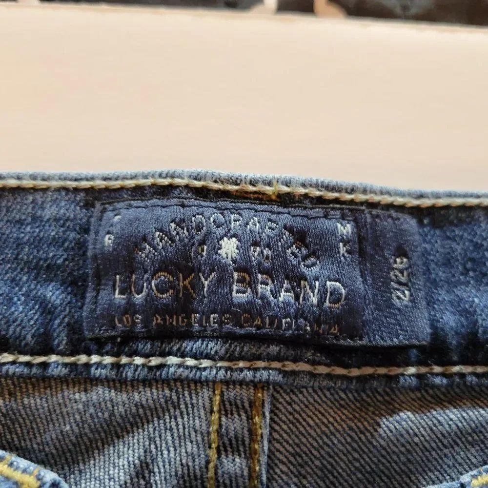LUCKY BRAND WOMEN’S BERMUDA STYLE JEAN SHORT - Picture 5 of 12